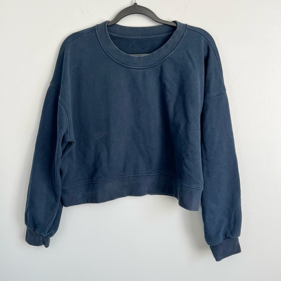 Lululemon Size L • Navy Blue Cropped Crewneck Cotton Sweatshirt. - Picture 1 of 4